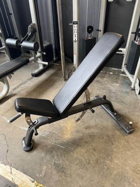 adjustable-bench-1.jpg adjustable-bench-1.jpg